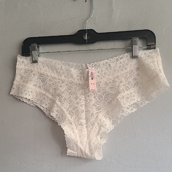 NEW women's XL Victoria's Secret beige cream lace panties cheeky wide strap - Picture 1 of 4